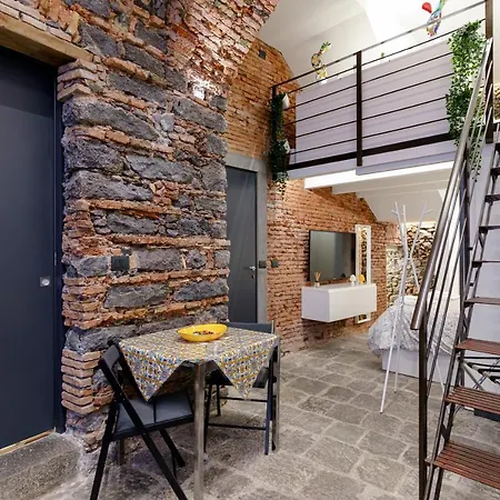 Antico Basolato House *