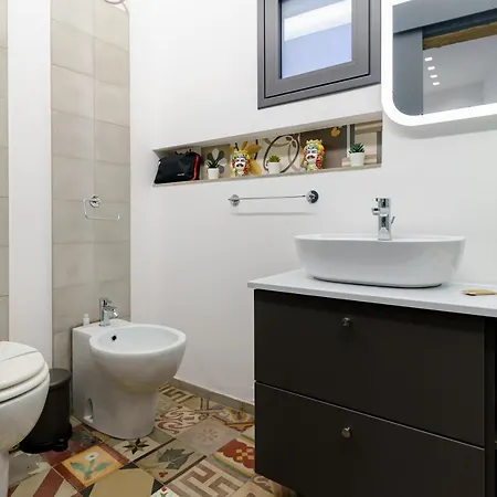 Antico Basolato House شقة